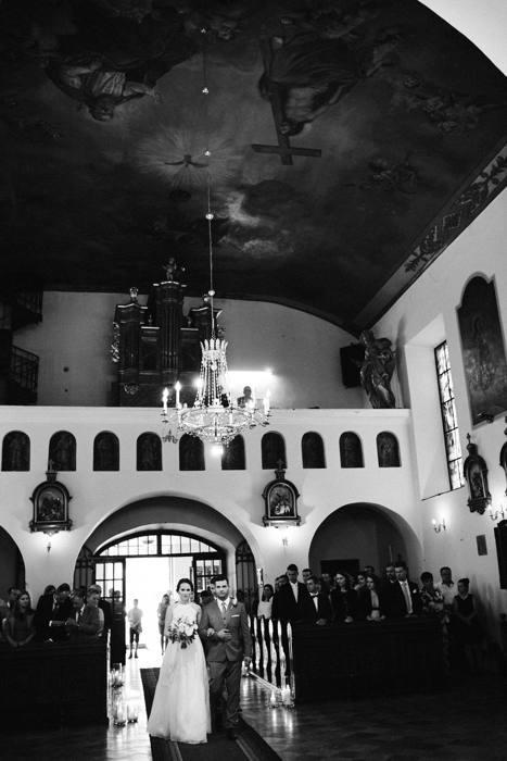 Magda i Kamil — reportaż ślubny w czerni i bieli, Tarnogóra, Karczma Zamojszczyzna